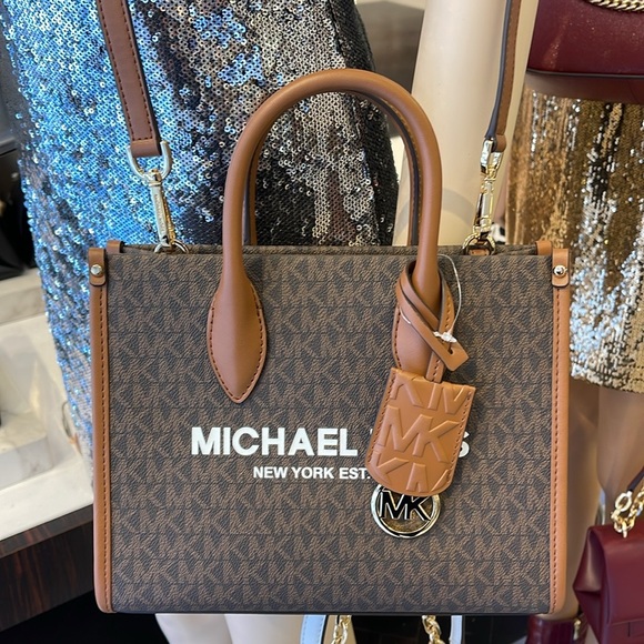 MICHAEL KORS
Mirella Small Logo Crossbody Bag
Brown
NWT - Picture 2 of 16